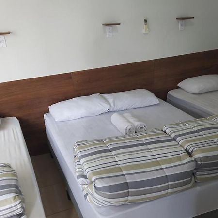 אפרסידה Pousada Quarto Familiar Com Ar,Frigobar,Wi Fi, Garagem מראה חיצוני תמונה